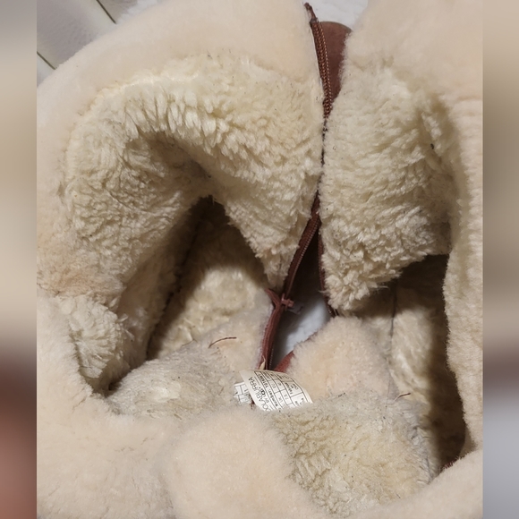 KOOLABURRA BY UGG Shazi Short Women's Water Resistant Size 9. - Picture 5 of 8